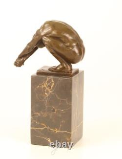 Sculpture Nageur en bronze Art déco sur un marbre noir d'après Milo
