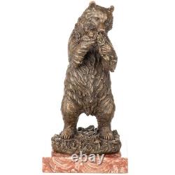 Sculpture Ours avec grippe en bronze sur un socle en marbre rouge d'après Milo