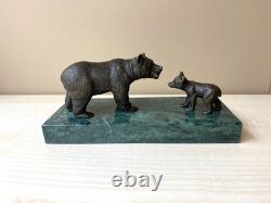 Sculpture Ours avec son Petit Ourson en bronze sur un marbre verte d'après Milo