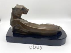 Sculpture Panthère moderne en bronze sur un socle en marbre noir d'après Milo
