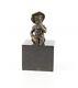 Sculpture Petit Fille En Bronze Sur Un Marbre Noir