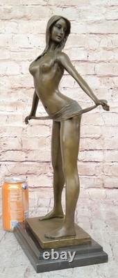 Sculpture Statue Féminine Nue En Bronze Chaud Signée Art Déco Sur Marbre