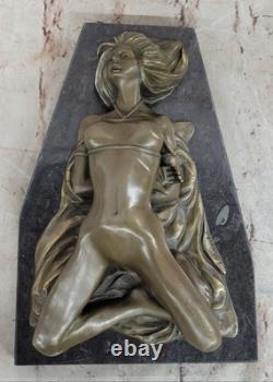 Sculpture Statue Figurine Bronze Nue Chaude Signée Femme Sur Base En Marbre Sculpture Statue Figurine Bronze Nue Chaude Signée Femme Sur Base En Marbre