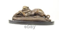 Sculpture Tigre dévorant un Gavial du Gang sur un socle en marbre d'après Barye