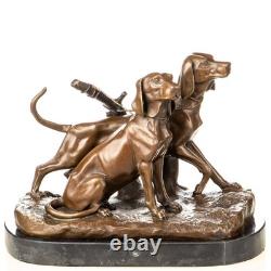 Sculpture chiens de chasse en bronze sur un socle en marbre noir d'après A. Cain