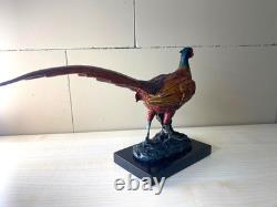 Sculpture d'un Faisan en bronze style Viennois sur unsocle en marbre noir Signée