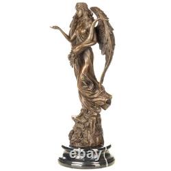 Sculpture de l'ange Fortuna en bronze sur un socle en marbre noir d'après Milo