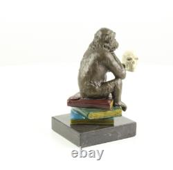 Sculpture du Singe Darwin Philosophite en bronze sur un socle en marbre signée Sculpture du Singe Darwin Philosophite en bronze sur un socle en marbre signée