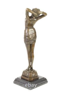 Sculpture en bronze Nomme Reveil Art déco sur un marbre noir d'après Philips