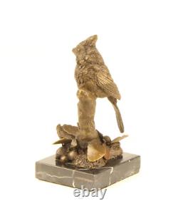 Sculpture en bronze Oiseau Cardinal du Nord sur socle en marbre Signée