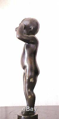 Sculpture en bronze enfant pleurant signée 26 cm avec socle en marbre