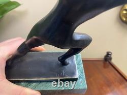 Sculpture en bronze moderne Escrimeur sur un socle en marbre verte d'après Nick