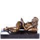 Sculpture En Bronze Nue Féminine Avec Livre Sur Un Marbre Noir D'après F. Preiss