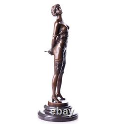 Sculpture érotique en bronze nue femme sur un marbre noir d'après Bruno Zach