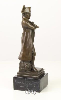 Sculpture l'empleur Napoléon sur un socle en marbre noir d'après Claude