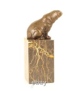 Scupture En Bronze D'un Ours Assis Sur Un Marbre Vintage