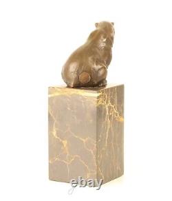 Scupture En Bronze D'un Ours Assis Sur Un Marbre Vintage