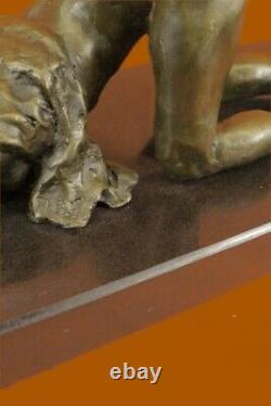 Signé Bronze Sculpture Art Déco Chair Très Détaillé Érotique Statue Sur Marbre