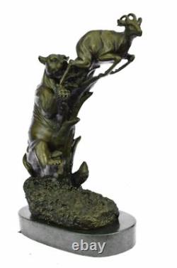 Signe Fonte Milo Jaguar Attaquant Bébé Gazelle Bronze Marbre Sculpture Statue