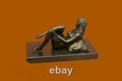 Signé Pure Bronze Sur Marbre Base Serre-Livre Sculpture Nu Girl Exposé Poitrines