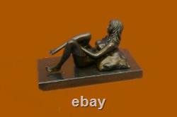 Signé Pure Bronze Sur Marbre Base Serre-Livre Sculpture Nu Girl Exposé Poitrines