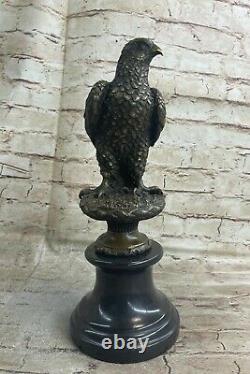 Signée Art Hawk Oiseau Américain Aigle Bronze Sculpture Figurine Marbre Base