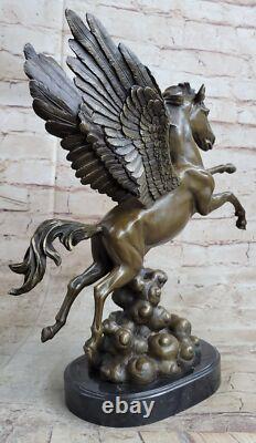 Signée Auguste Moreau Pegasus Bronze Fantaisie Sculpture Sur Marbre Base Fonte