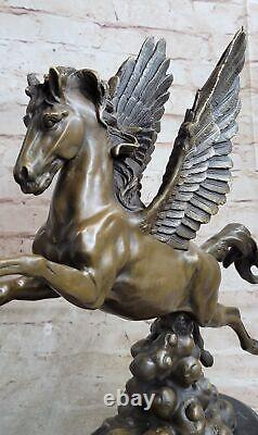 Signée Auguste Moreau Pegasus Bronze Fantaisie Sculpture Sur Marbre Base Ouvre