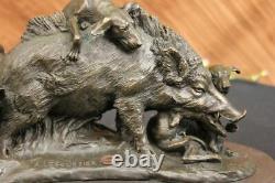 Signée Bronze Marbre Sauvage Sanglier Chasse Chiens Animal Sculpture Figure Art
