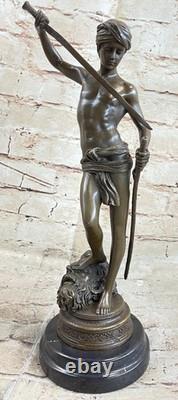 Signée Bronze Marbre Statue Donatello David Slaying GOLIATH Mâle Chair Classique