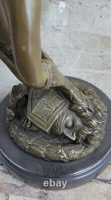 Signée Bronze Marbre Statue Donatello David Slaying GOLIATH Mâle Chair Classique