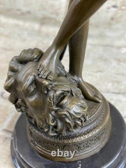 Signée Bronze Marbre Statue Donatello David Slaying GOLIATH Mâle Chair Classique