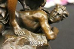 Signée Carpeaux Good vs Evil Ange Frappant Diable Bronze Marbre Sculpture Statue