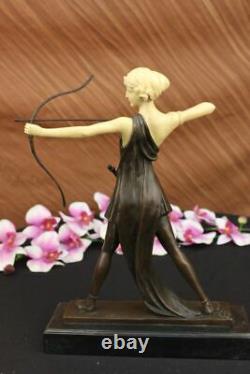Signée Diana The Hunter Bronze Sculpture Faux OS Marbre Figurine Base Ouvre