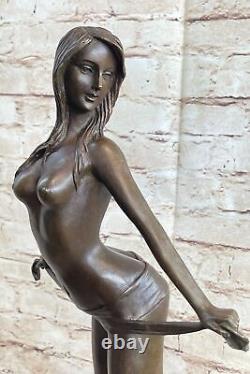 Signée Fonte Bronze Art Déco Chair Femelle Sculpture Statue Sur Marbre Socle