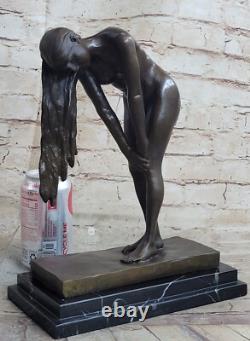 Signée Haute Qualité Art Décor Bronze Chair Fille Marbre Statue Par Aldo Vitaleh