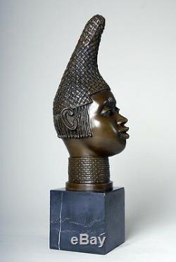 Signée Milo, belle sculpture. Buste Véritable bronze et marbre