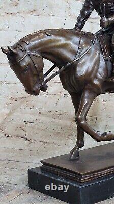 Signée Original Jockey Avec Cheval Bronze Marbre Sport Fonte Sculpture