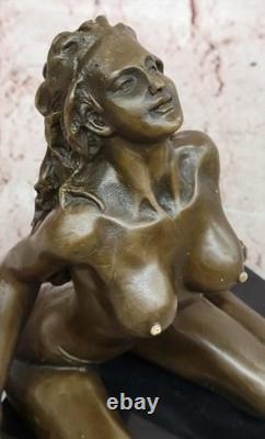 Signée Original Patine Fille Modèle Assis Bronze Sculpture Marbre Base Chair