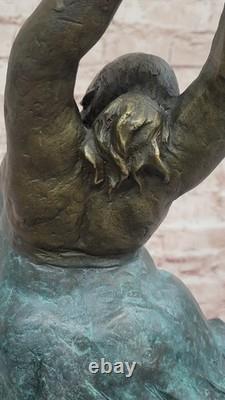 Signée Ouvre Hommage à Botero Chair Décontracté Femme Marbre Bronze Sculpture