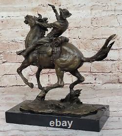Signée Remington Cowboy Charge Bronze Sculpture Statue Marbre Base Art Figurine