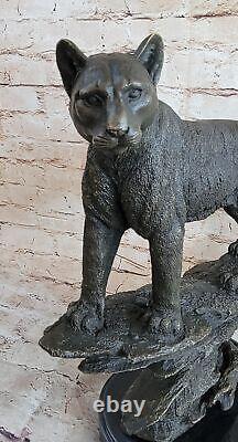 Signée en Bronze Sur Marbre Montagne Lion Puma Cougar Chat Statue Sculpture Art