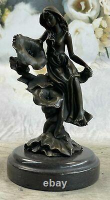 SignéeMavchiDaydream Fille Bronze Sculpture Art Déco Nouveau Marbre Figurine