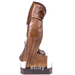 Statue de hibou en bronze Art déco sur un socle en marbre noir d'après Ceonard