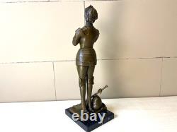 Statue en bronze de Jeanne d'Arc sur un socle en marbre noir d'après Mercier