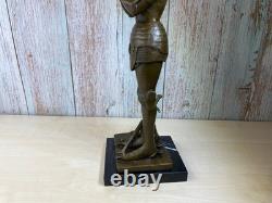 Statue en bronze de Jeanne d'Arc sur un socle en marbre noir d'après Mercier