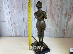 Statue en bronze de Jeanne d'Arc sur un socle en marbre noir d'après Mercier