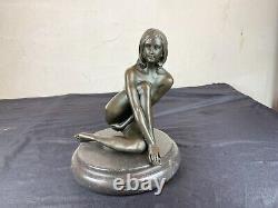 Statue érotique en bronze et marbre femme nue signée CLAUDE + fondeurs