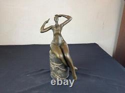 Statue érotique en bronze et marbre femme nue signée JUNO + fondeurs