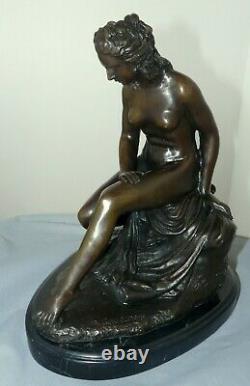 Très beau nu en bronze signé C Allegrain